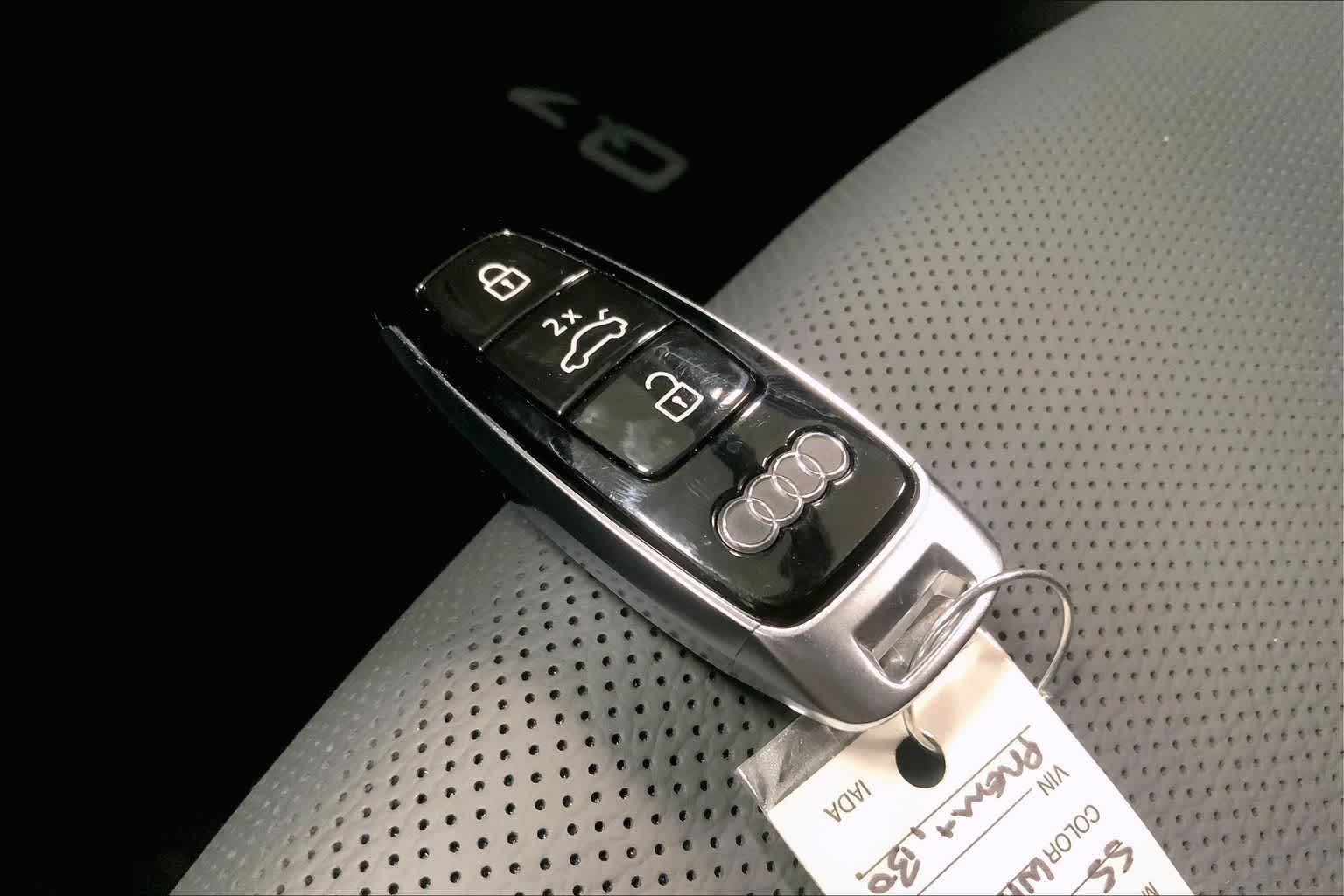 Thumbnail: 2026 Audi Q7 - 20