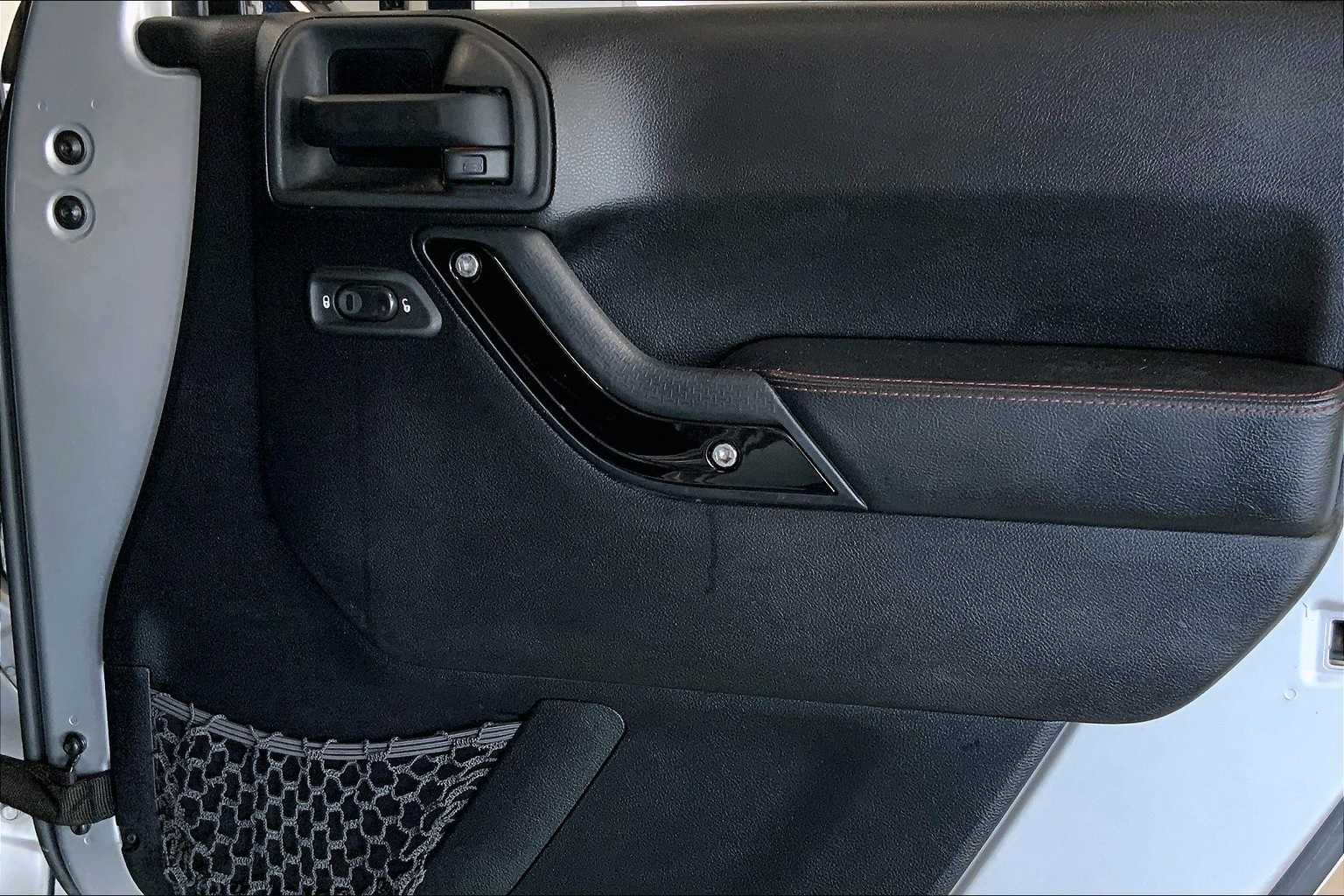 Thumbnail: 2012 Jeep Wrangler - 24