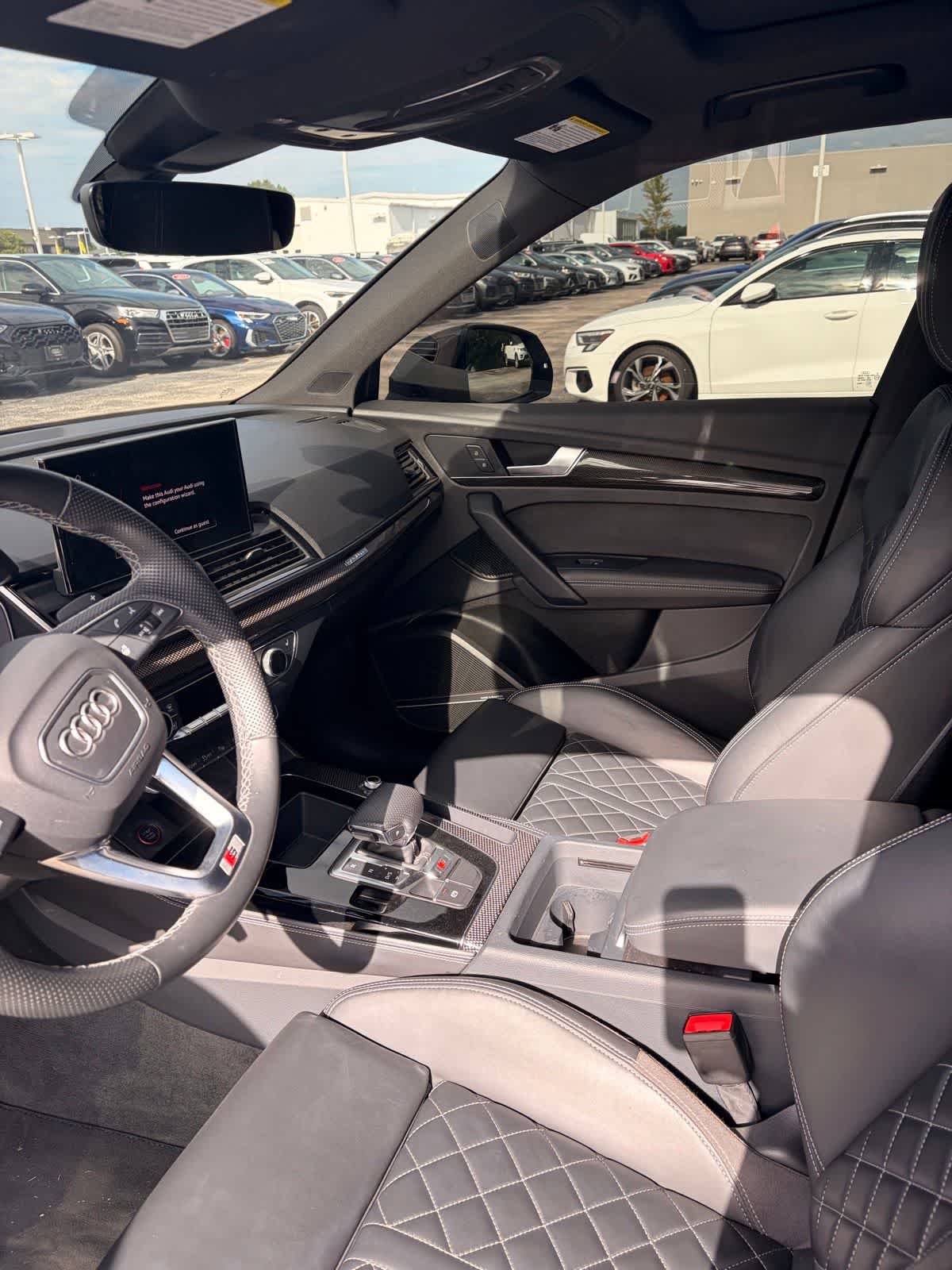 Thumbnail: 2023 Audi SQ5 - 10
