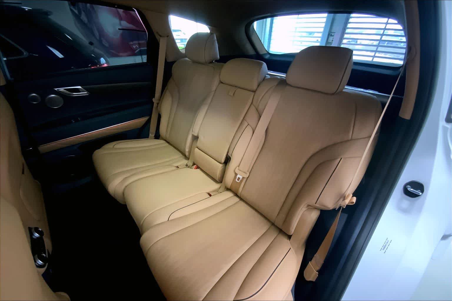 Thumbnail: 2023 Genesis GV80 - 26