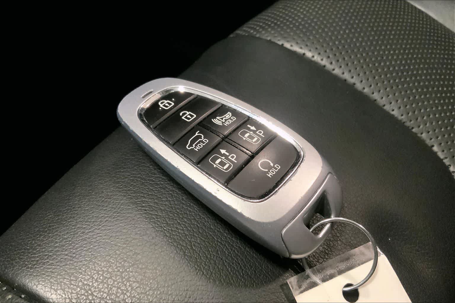 Thumbnail: 2023 Hyundai Santa Fe - 18