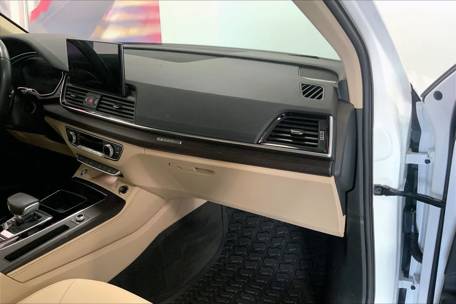 Thumbnail: 2022 Audi Q5 - 21