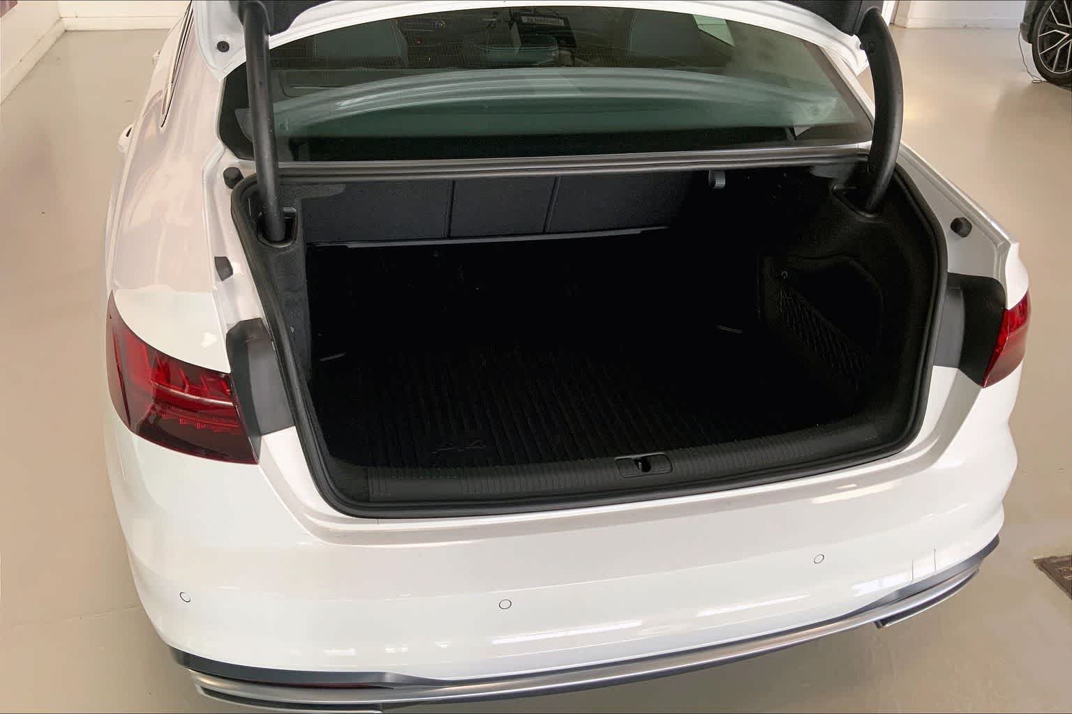 Thumbnail: 2023 Audi A4 - 16