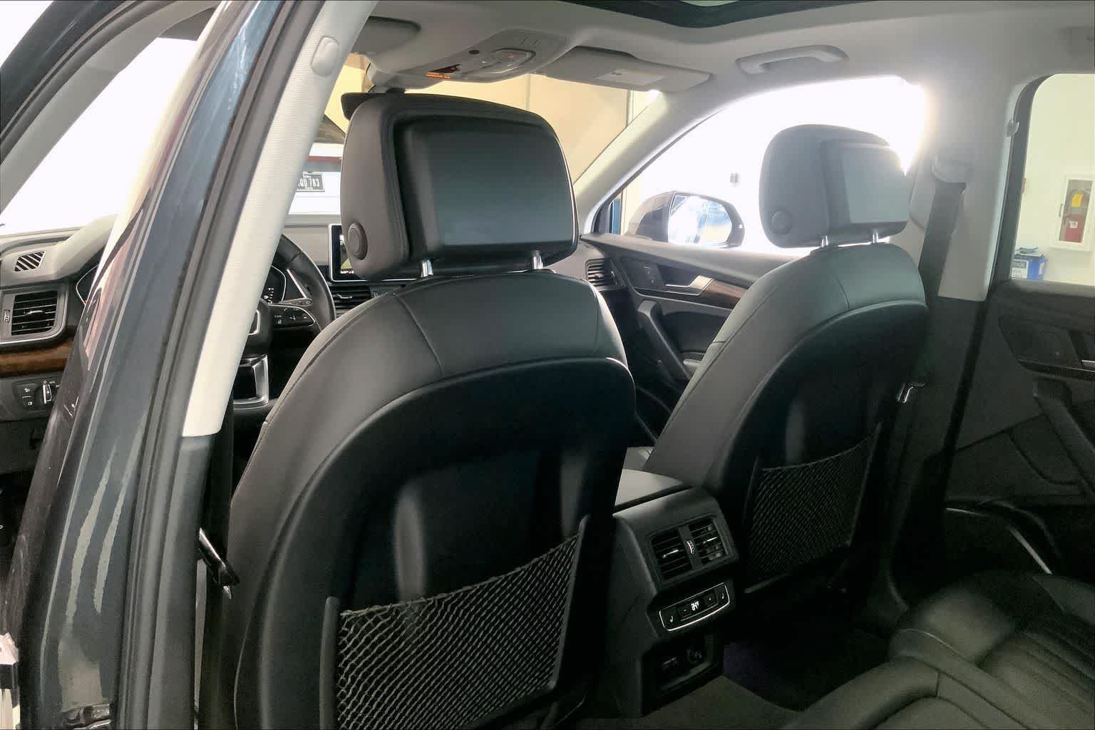 Thumbnail: 2020 Audi Q5 - 11