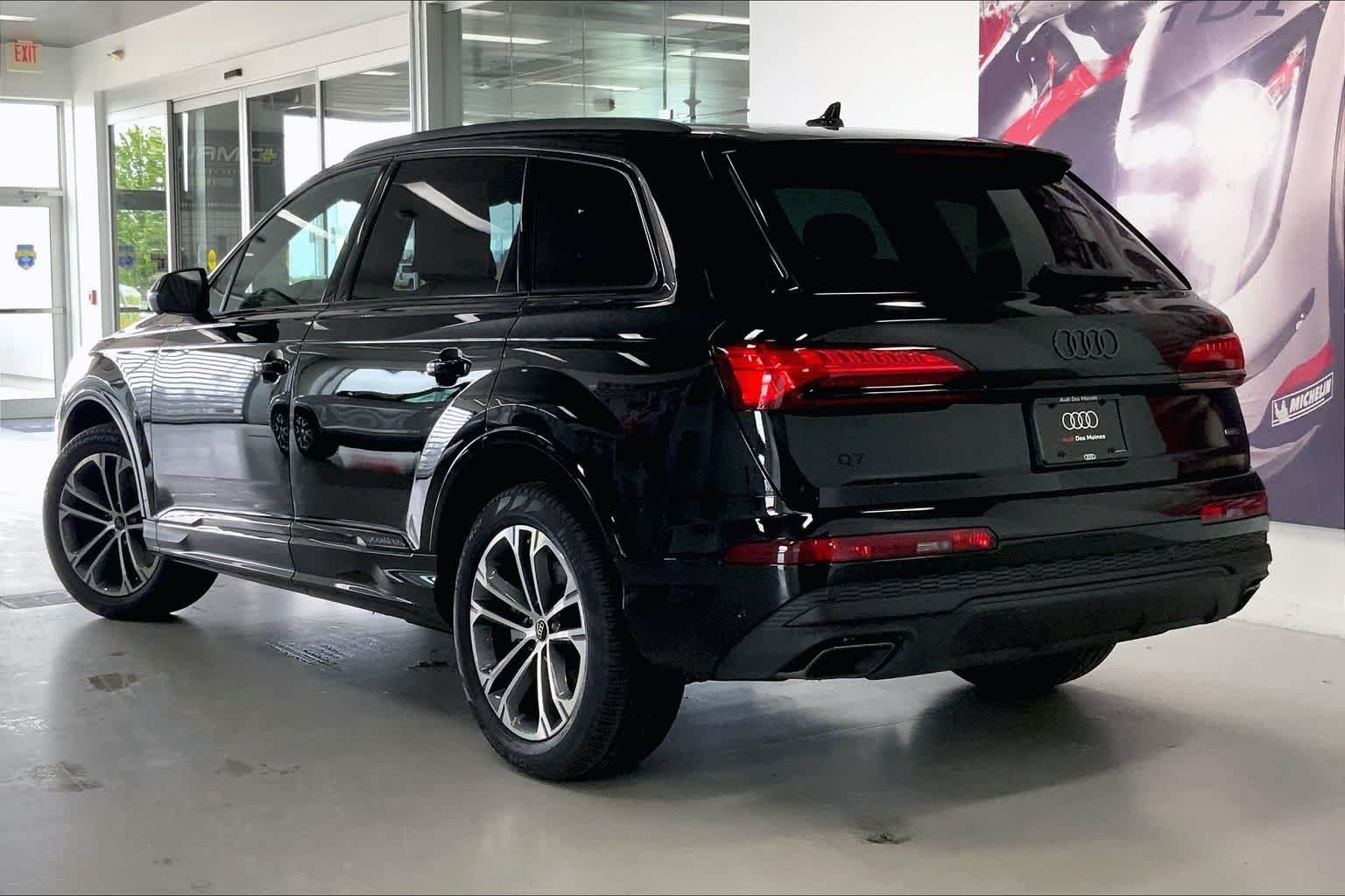 Thumbnail: 2026 Audi Q7 - 4