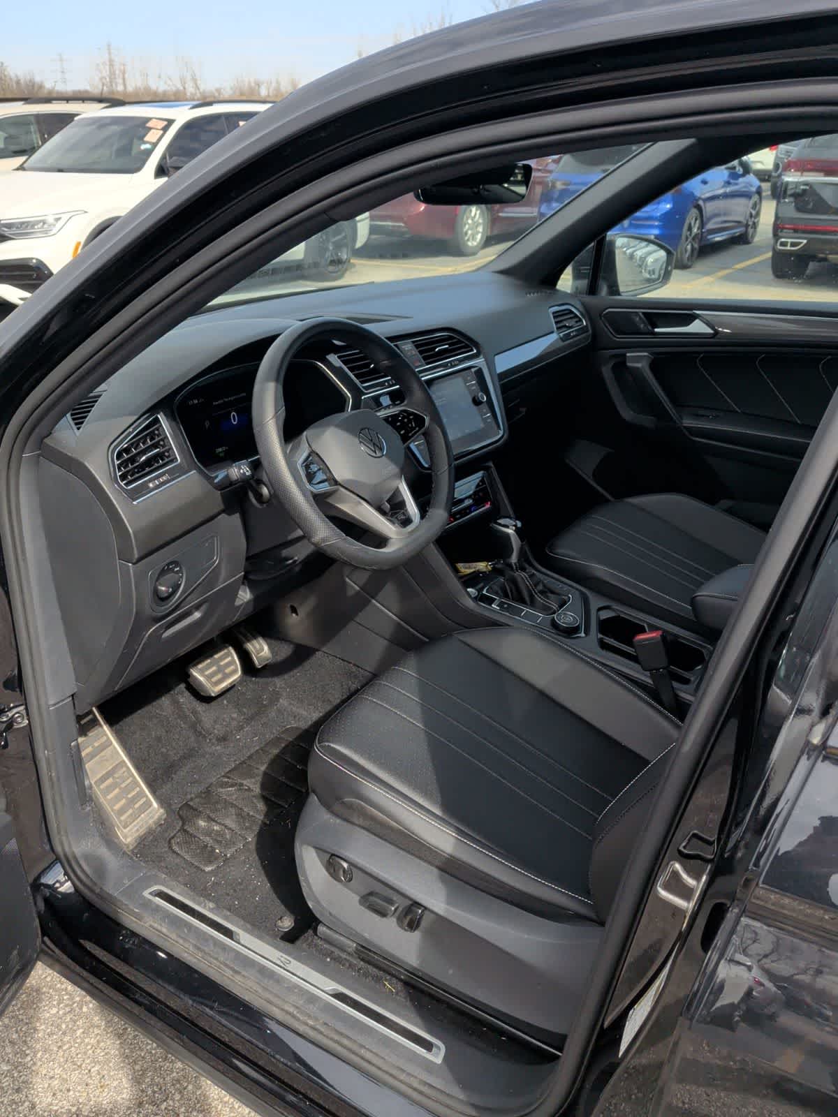 Thumbnail: 2022 Volkswagen Tiguan - 2