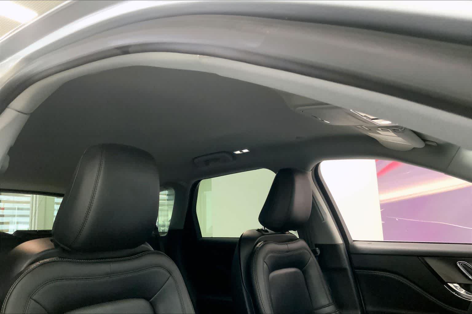 Thumbnail: 2021 Lincoln Corsair - 28