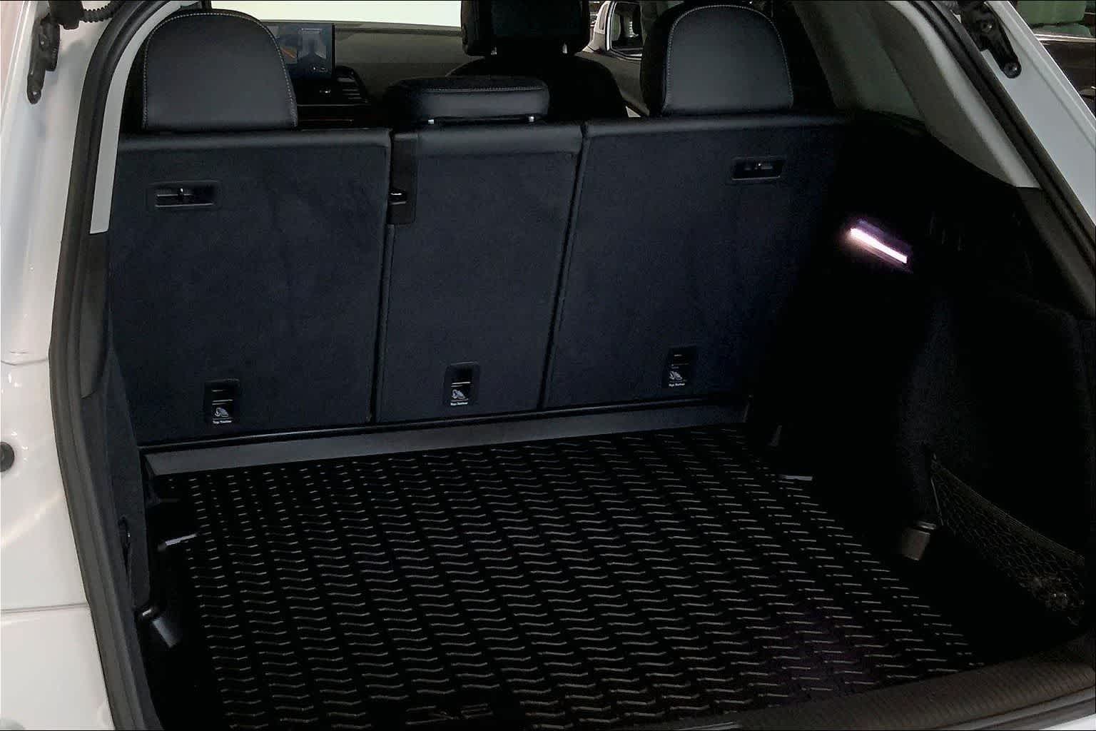 Thumbnail: 2023 Audi Q5 - 17