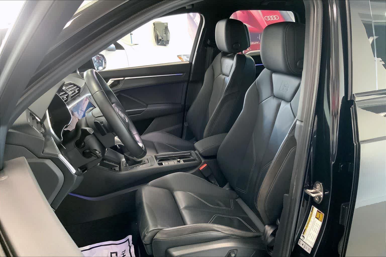 Thumbnail: 2023 Audi Q3 - 10