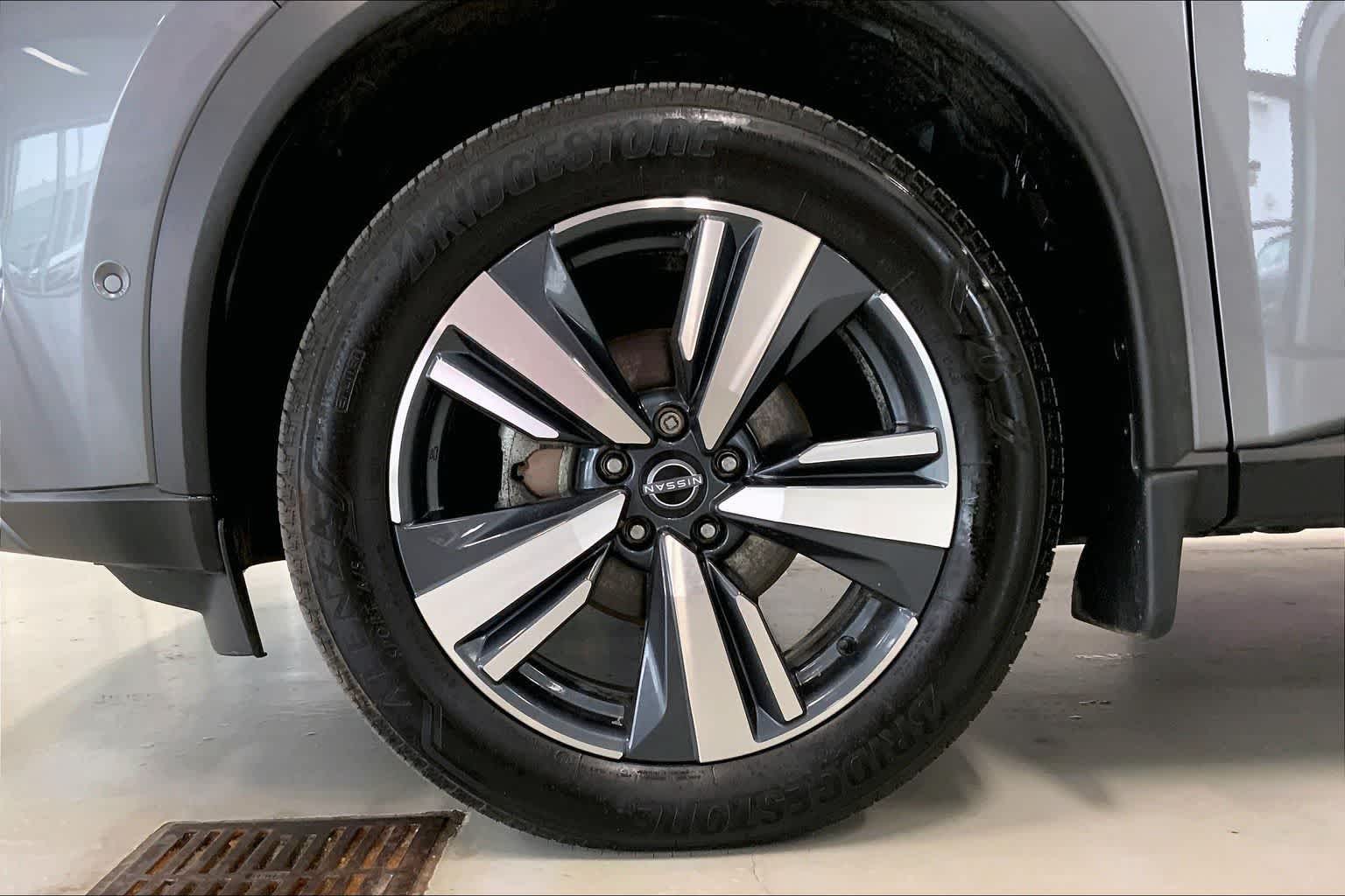 Thumbnail: 2023 Nissan Rogue - 8