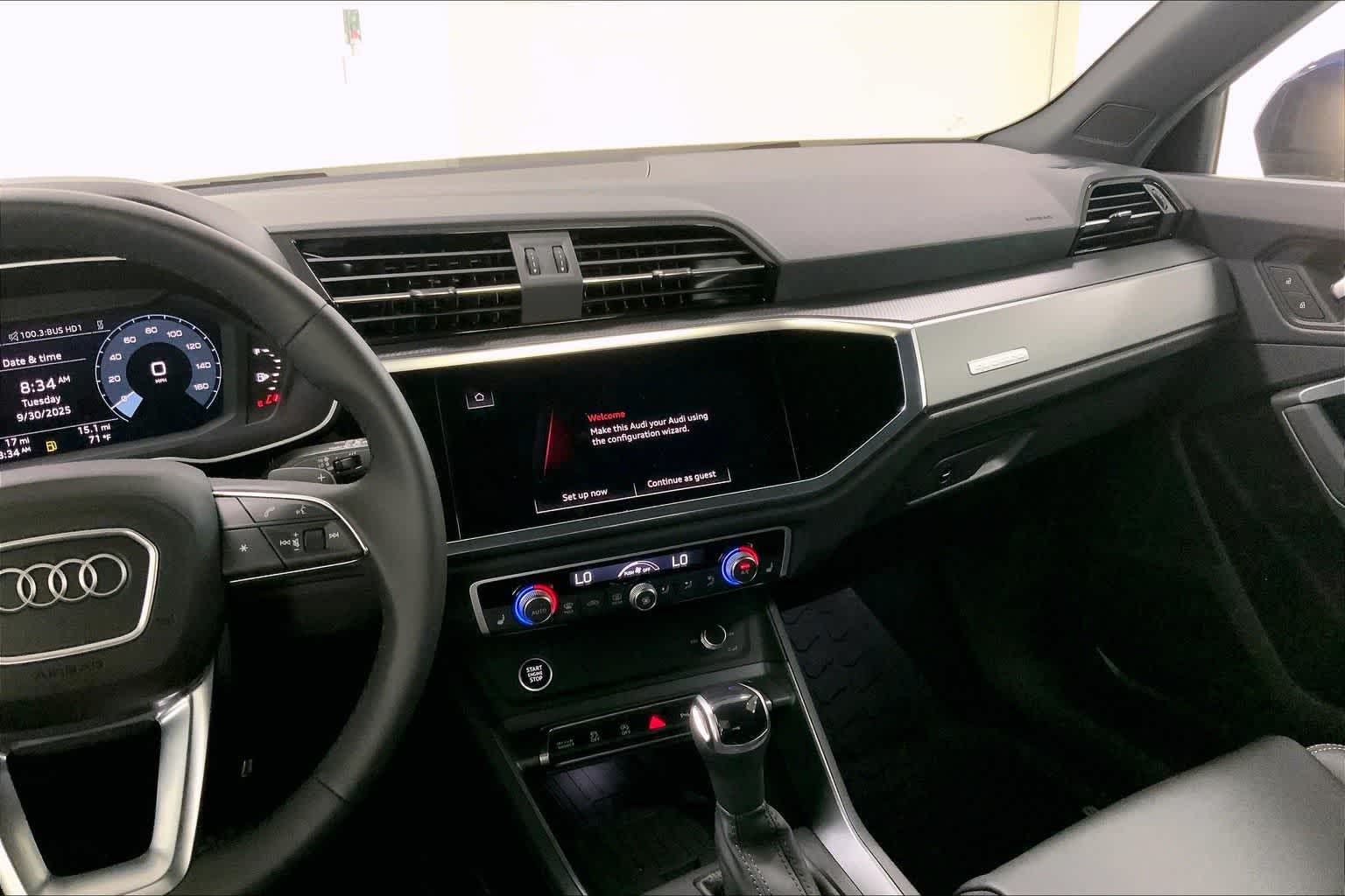 Thumbnail: 2025 Audi Q3 - 15