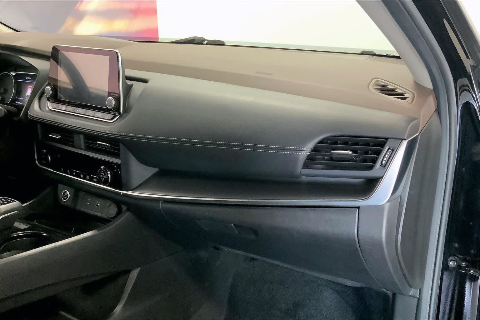 Thumbnail: 2023 Nissan Rogue - 19