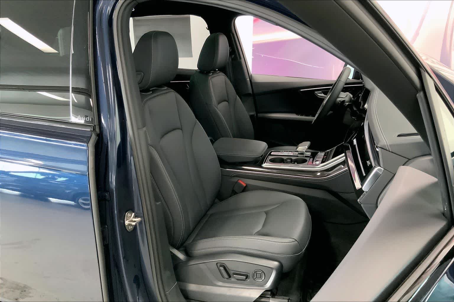 Thumbnail: 2026 Audi Q7 - 13