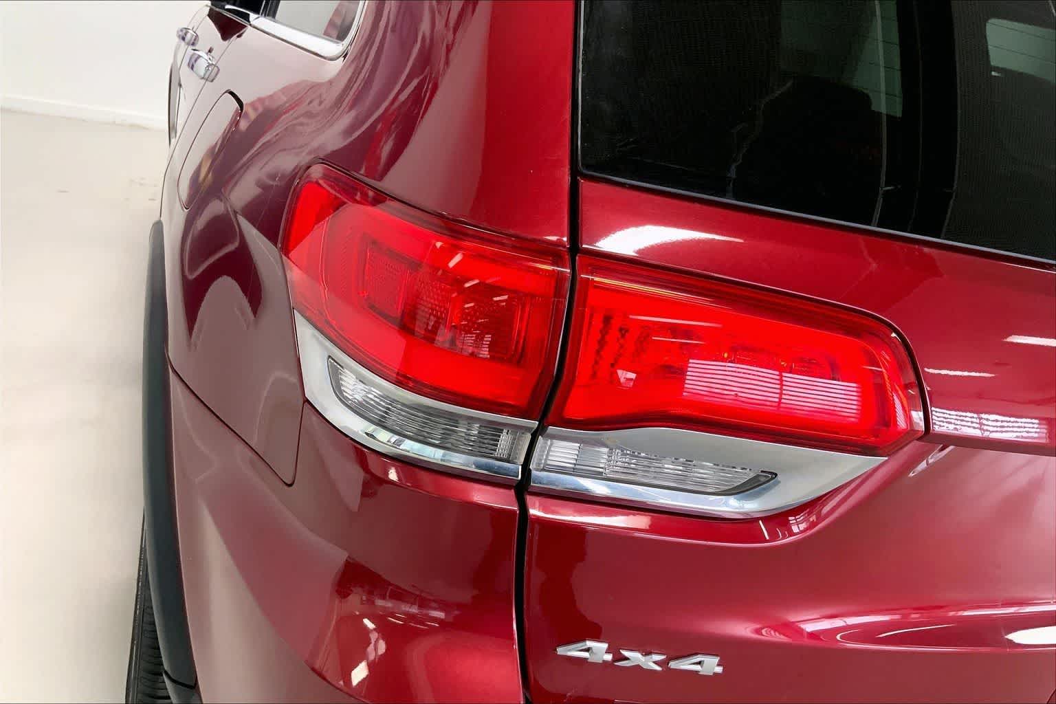 Thumbnail: 2014 Jeep Grand Cherokee - 29