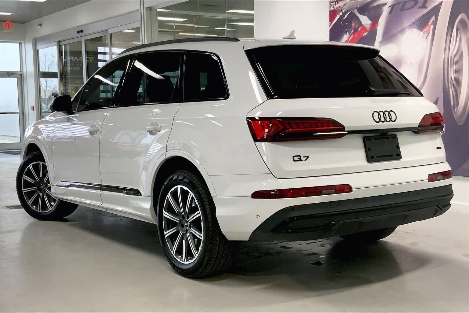 Thumbnail: 2023 Audi Q7 - 4