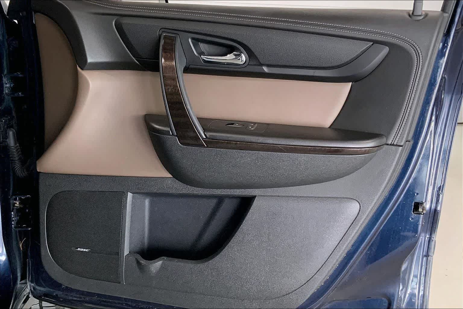 Thumbnail: 2017 GMC Acadia - 23