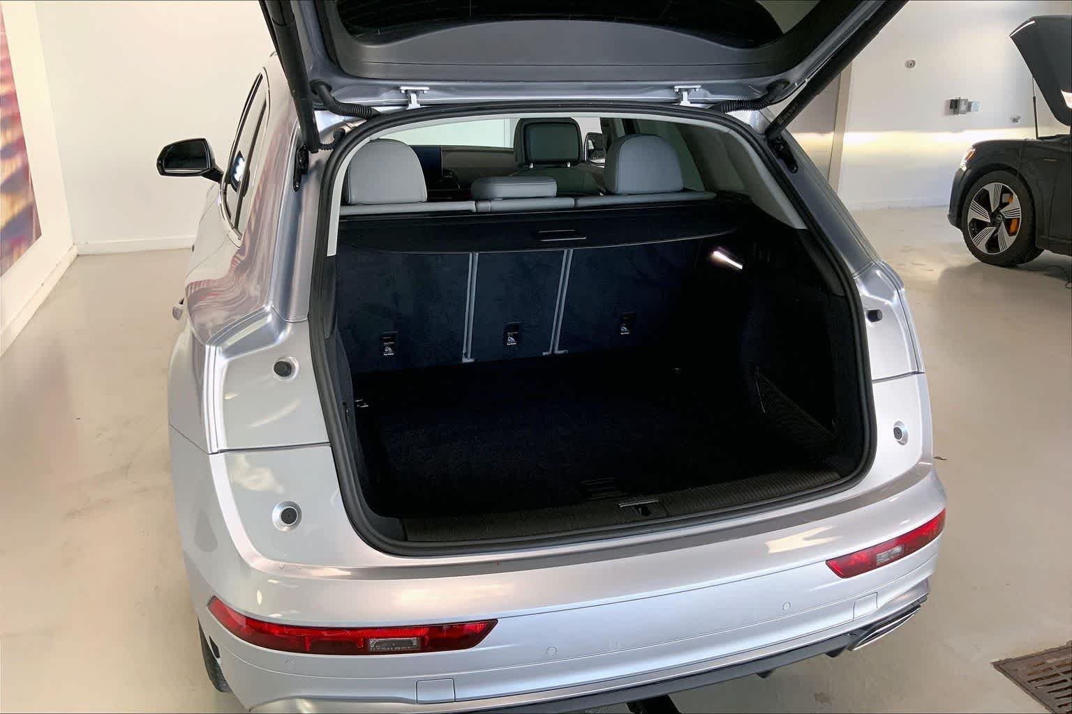 Thumbnail: 2022 Audi Q5 - 17