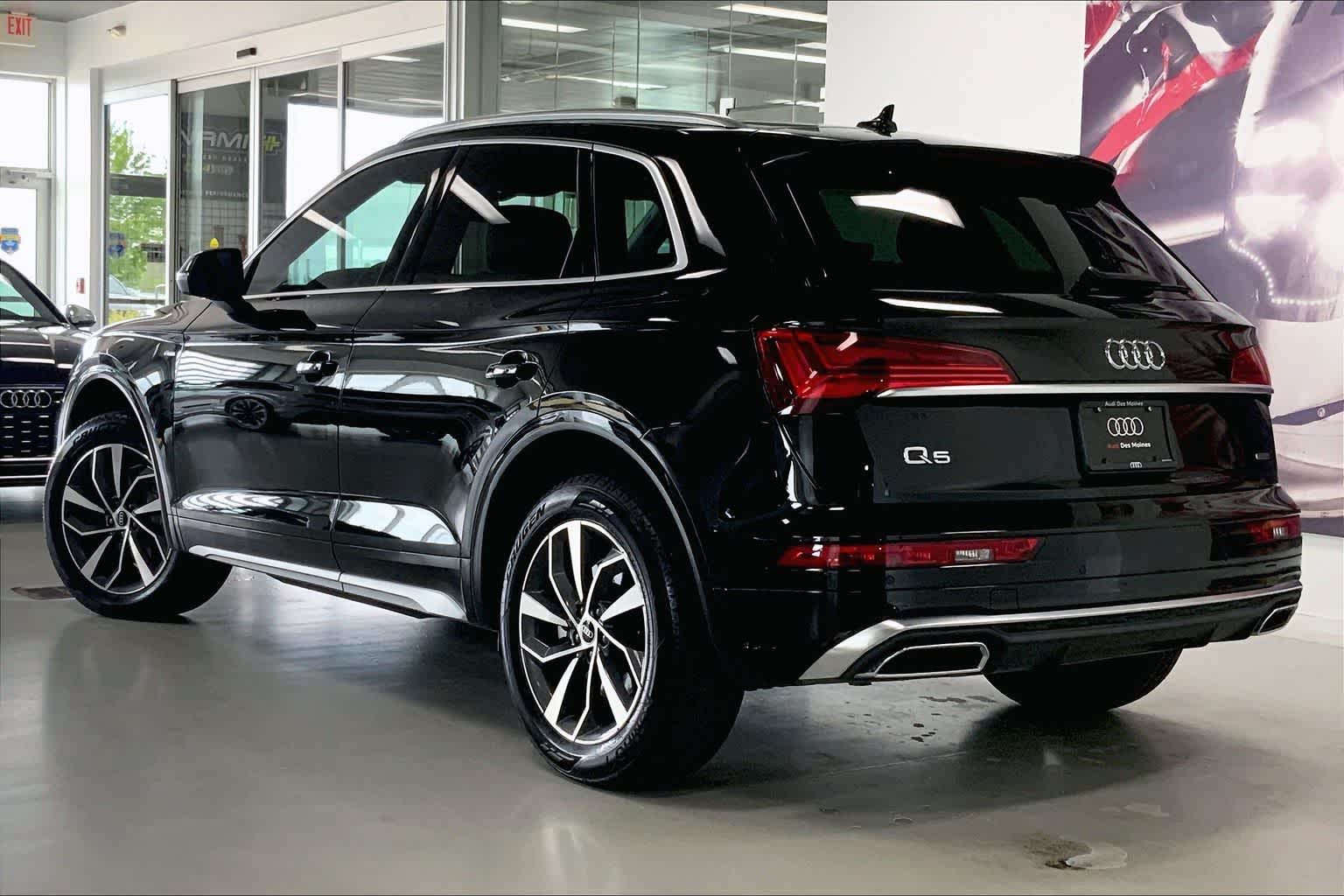 Thumbnail: 2023 Audi Q5 - 4