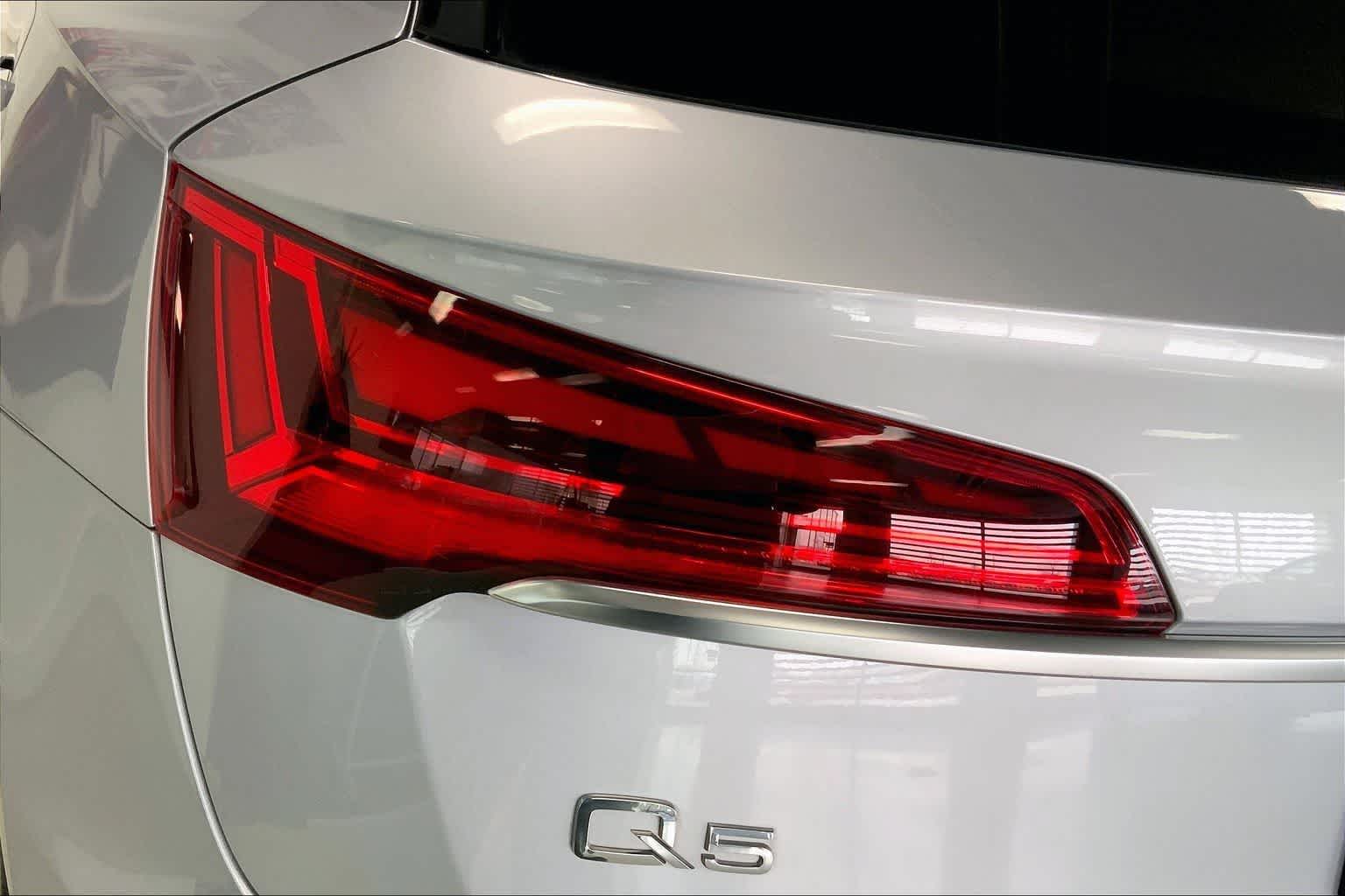 Thumbnail: 2023 Audi Q5 - 30