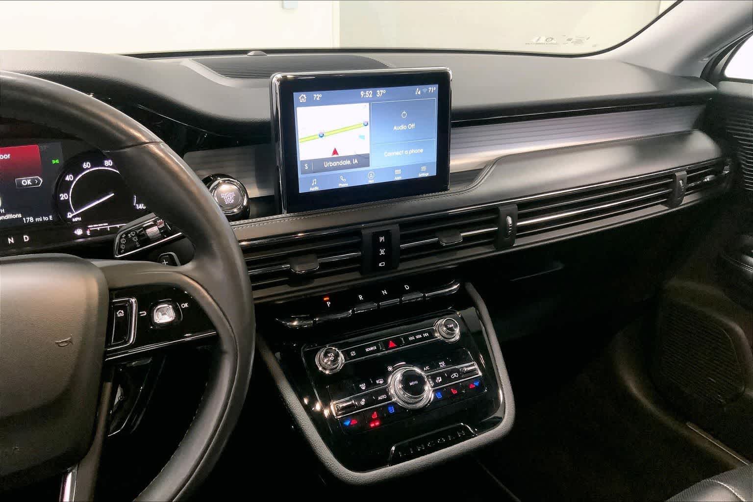 Thumbnail: 2021 Lincoln Corsair - 14