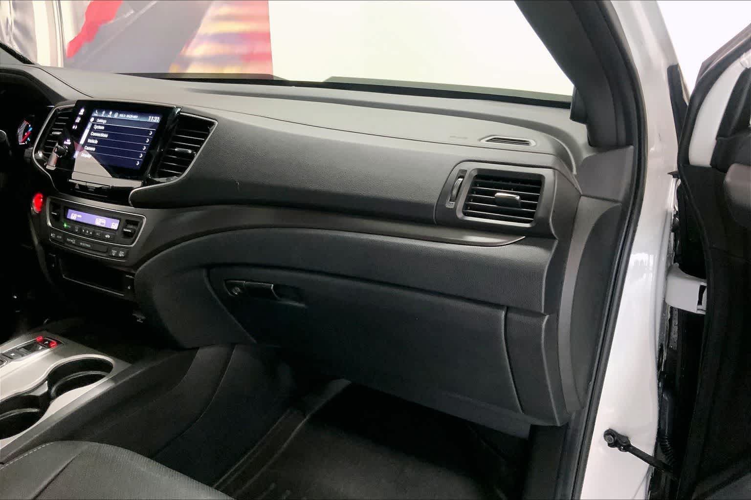 Thumbnail: 2021 Honda Passport - 21