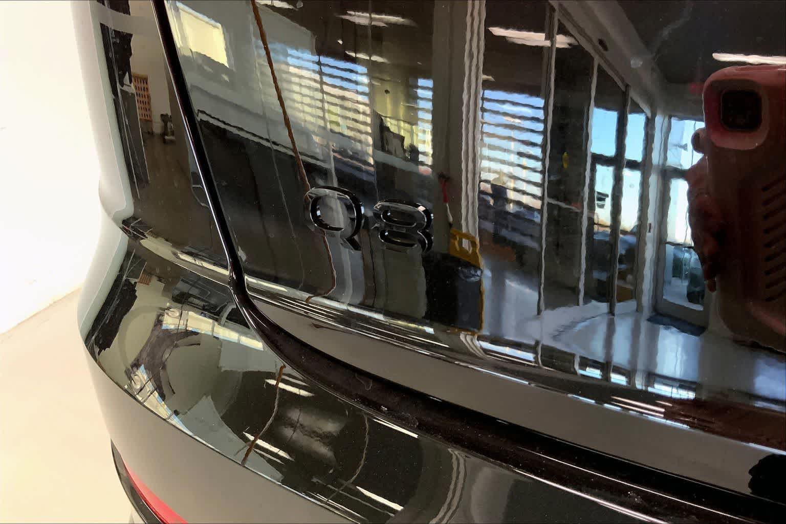 Thumbnail: 2026 Audi Q8 - 7