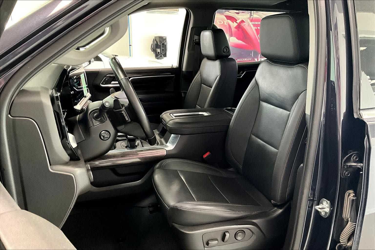 Thumbnail: 2022 Chevrolet Silverado 1500 - 9