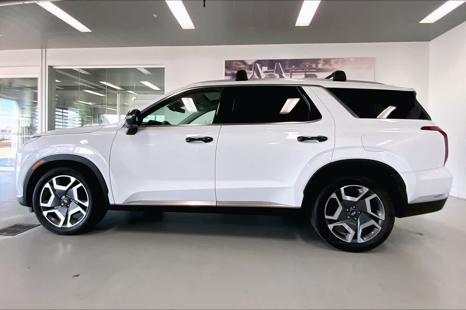 Thumbnail: 2024 Hyundai Palisade - 3