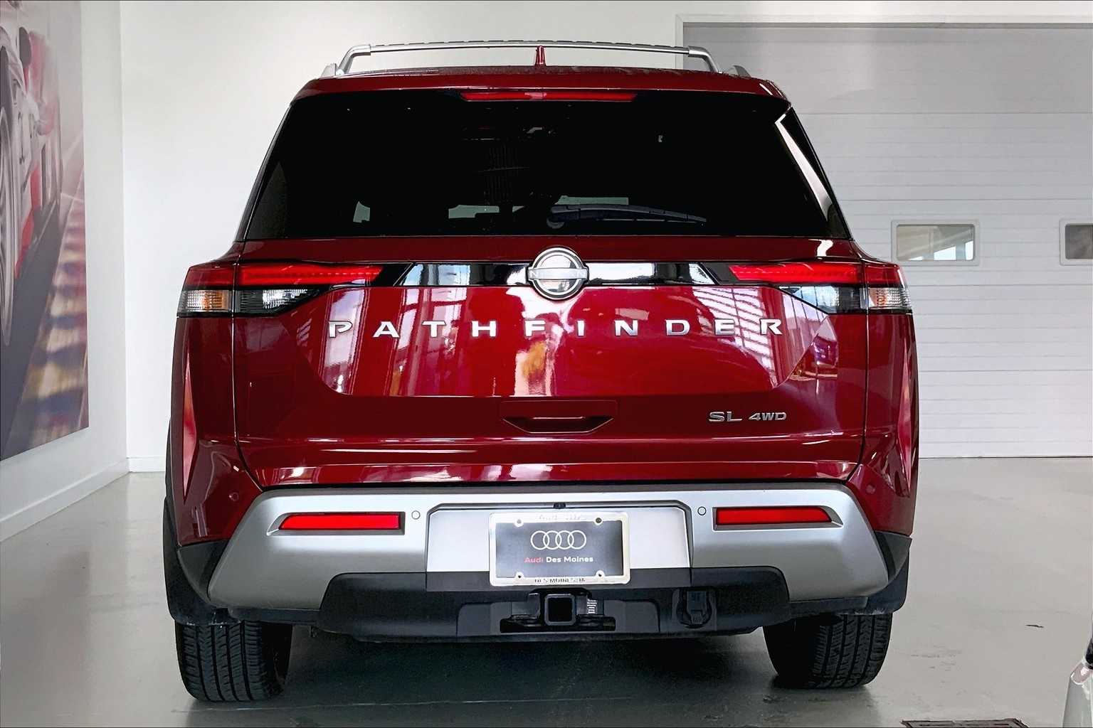 Thumbnail: 2023 Nissan Pathfinder - 5