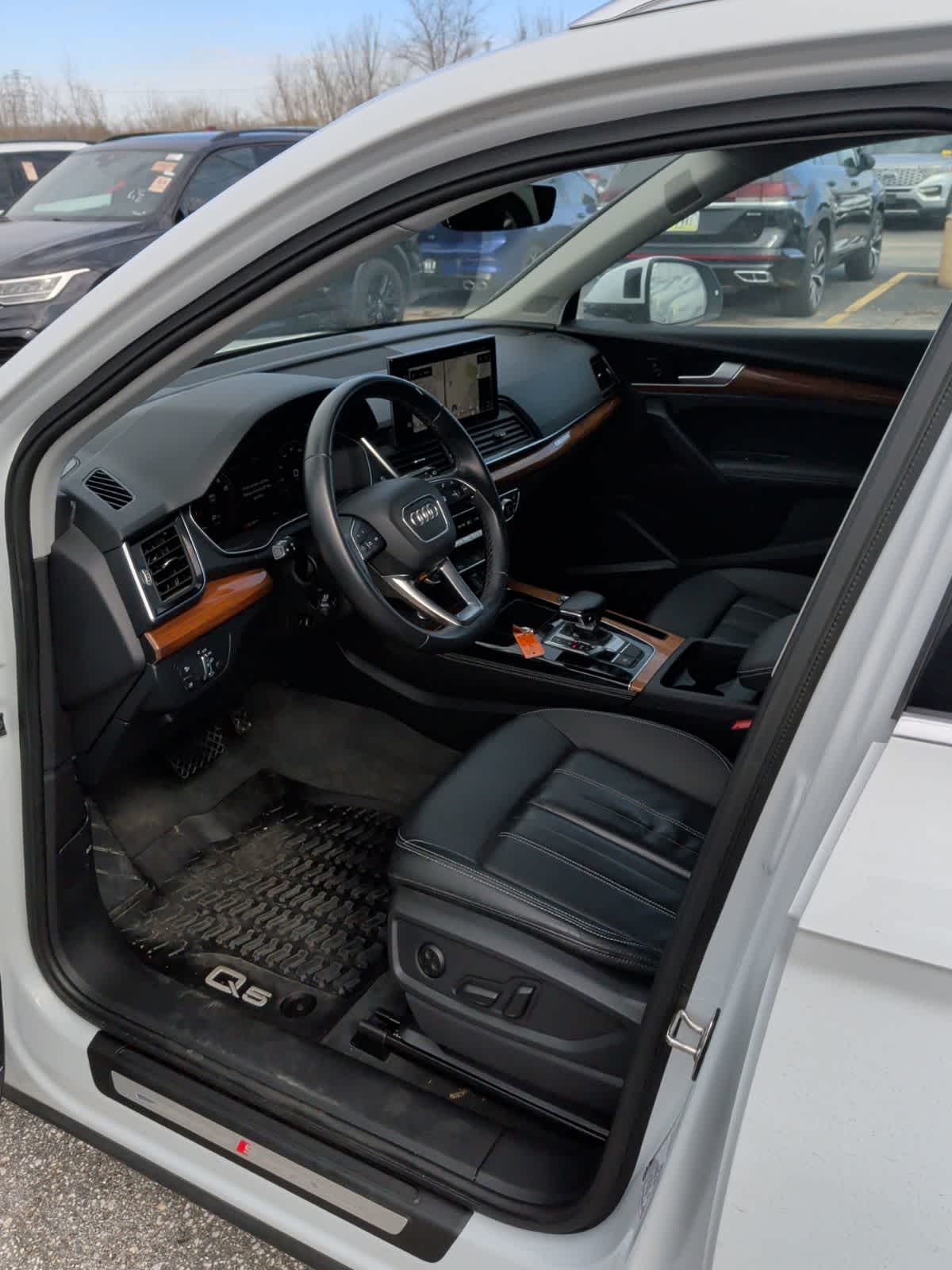 Thumbnail: 2023 Audi Q5 - 2