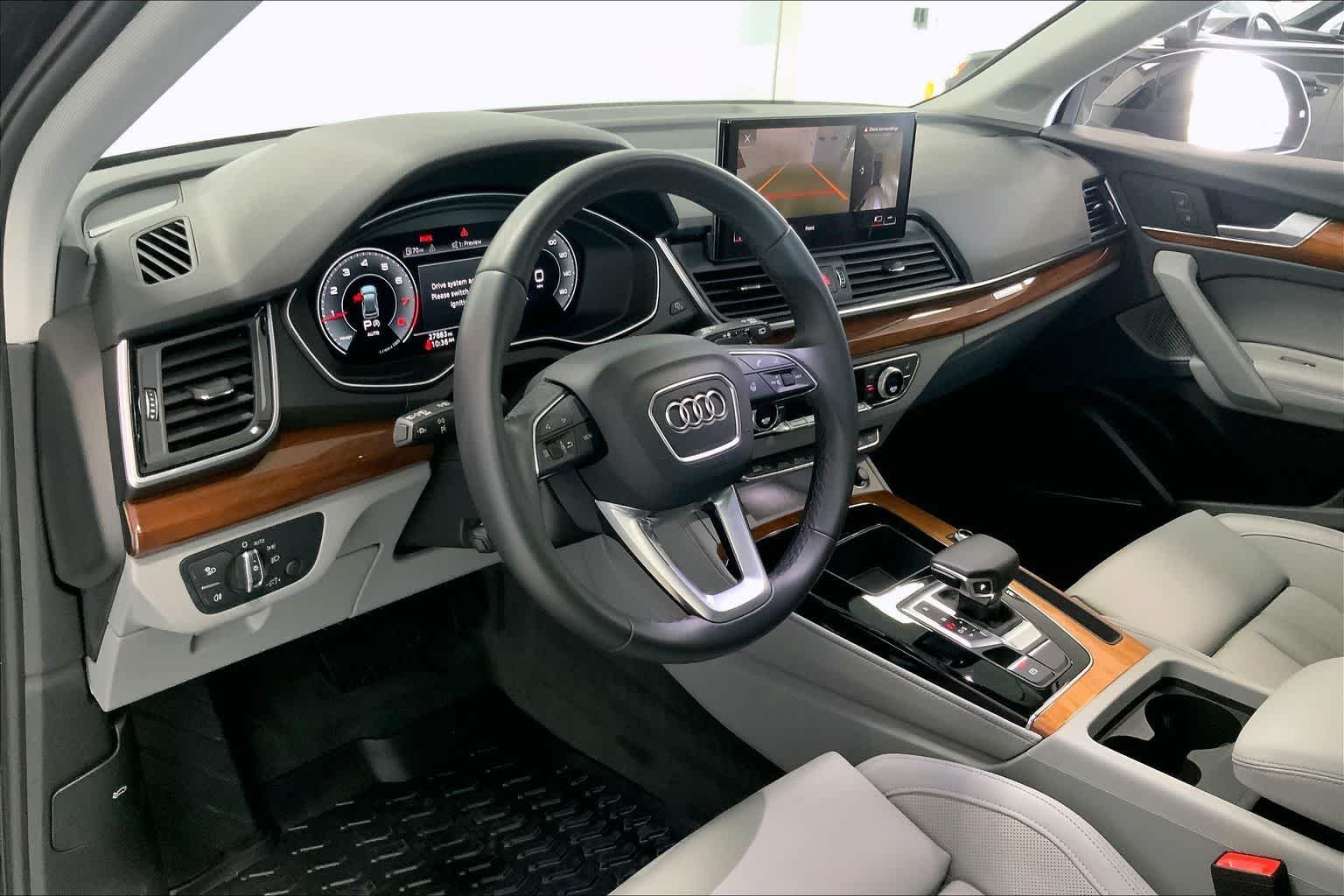 Thumbnail: 2023 Audi Q5 - 2