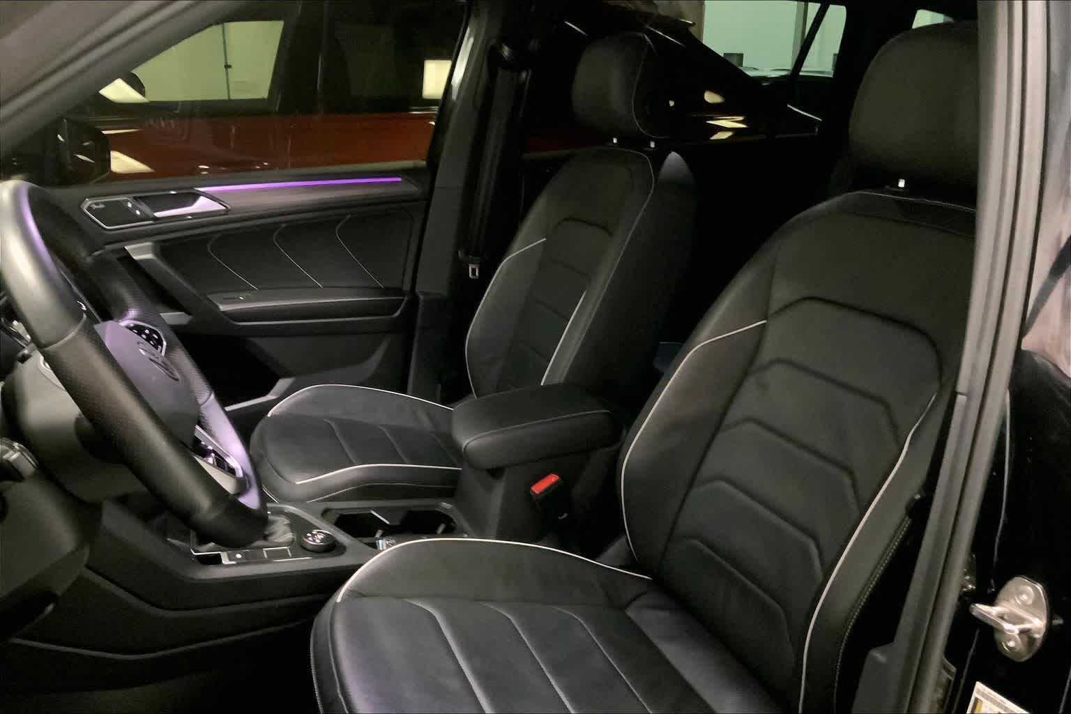 Thumbnail: 2023 Volkswagen Tiguan - 10