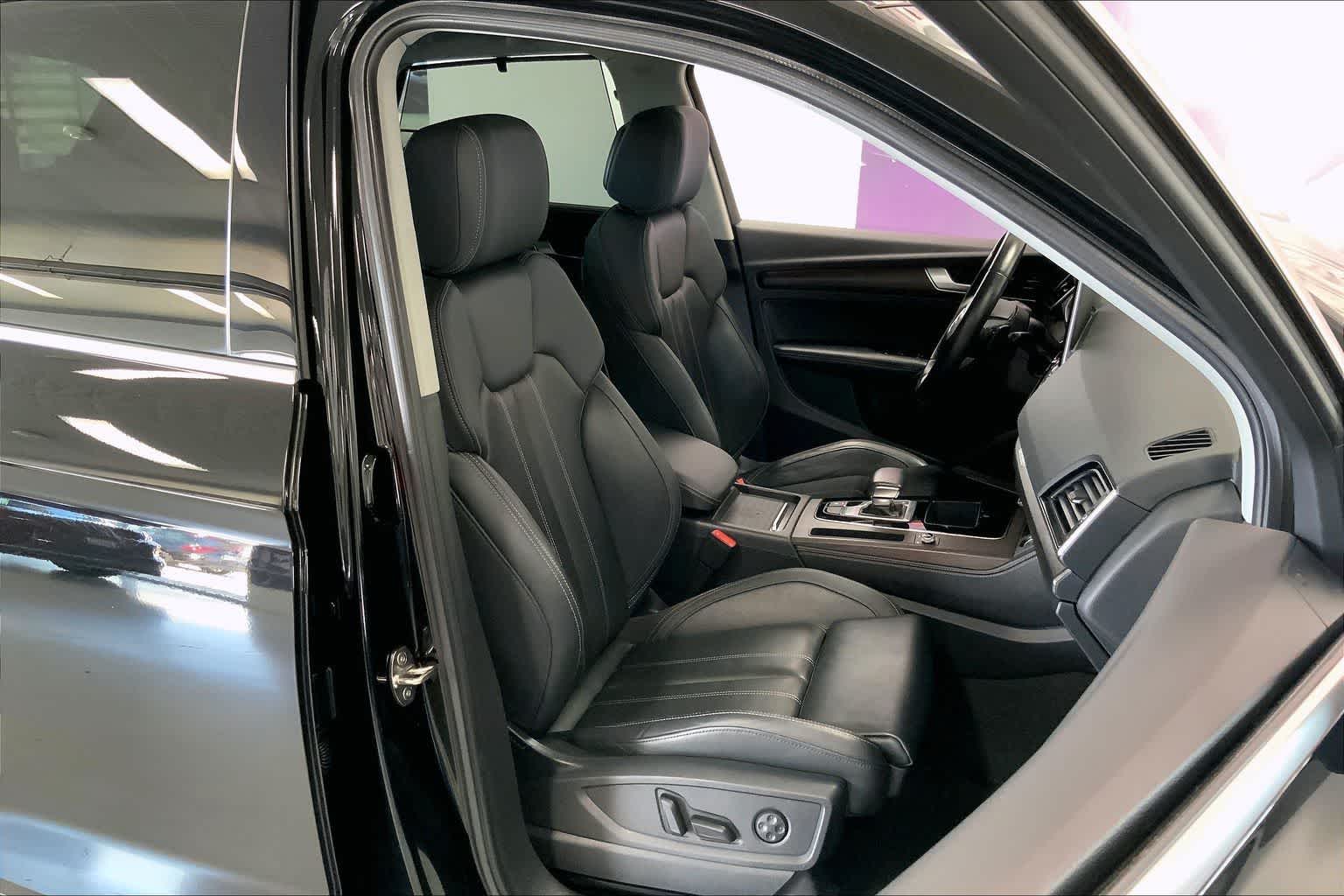 Thumbnail: 2021 Audi Q5 - 11