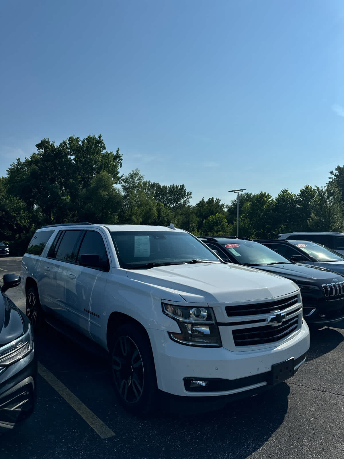 Thumbnail: 2019 Chevrolet Suburban - 3