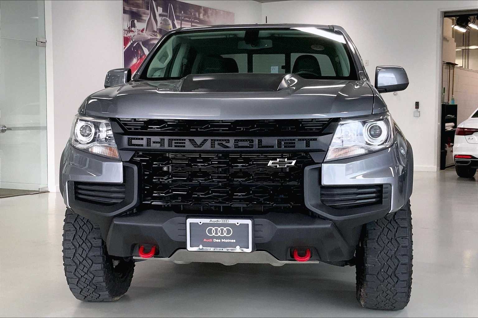 Thumbnail: 2022 Chevrolet Colorado - 6