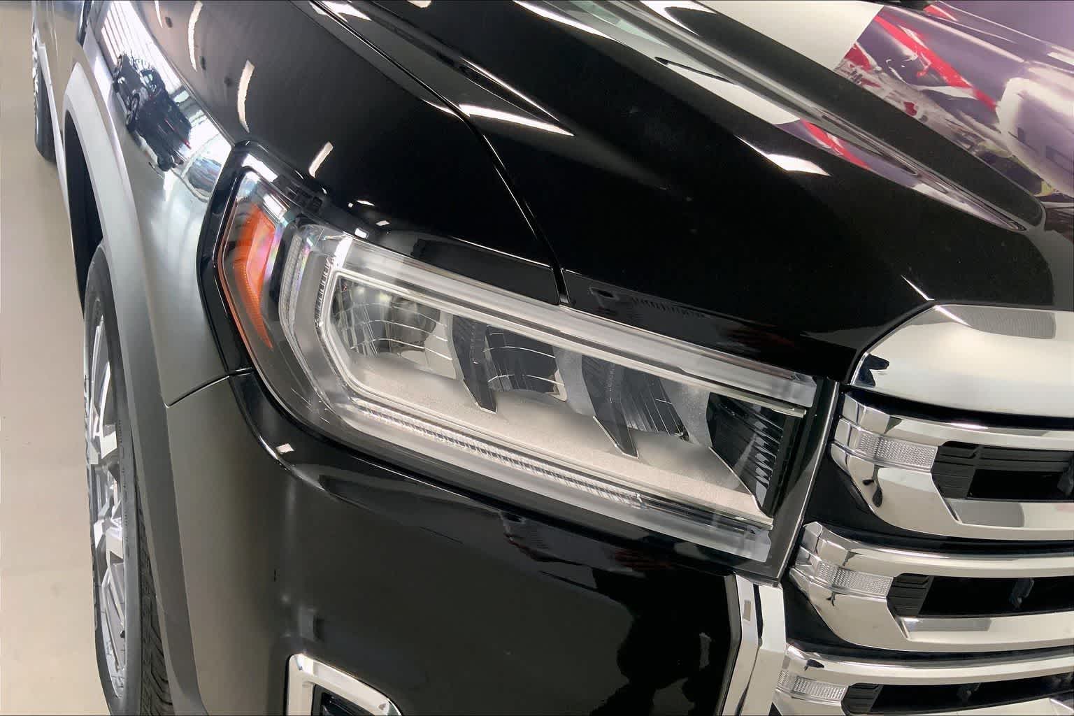 Thumbnail: 2023 GMC Acadia - 28