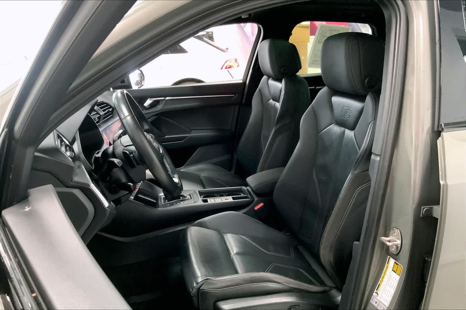 Thumbnail: 2022 Audi Q3 - 10