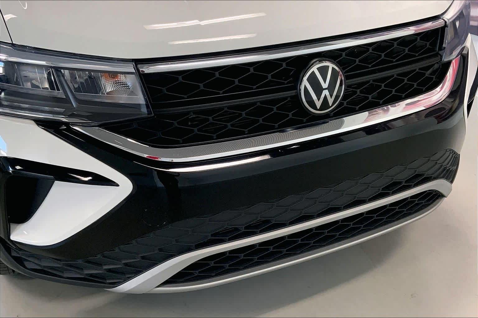 Thumbnail: 2024 Volkswagen Taos - 31