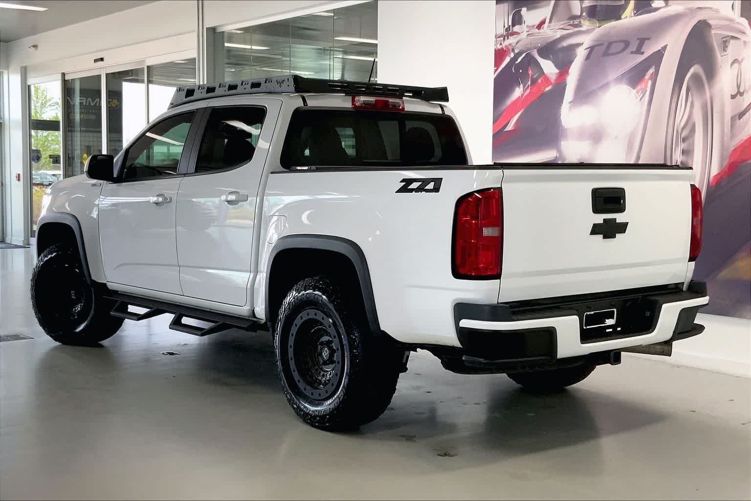Thumbnail: 2017 Chevrolet Colorado - 4