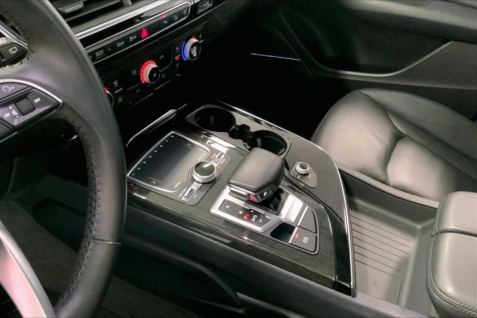 Thumbnail: 2018 Audi Q7 - 14