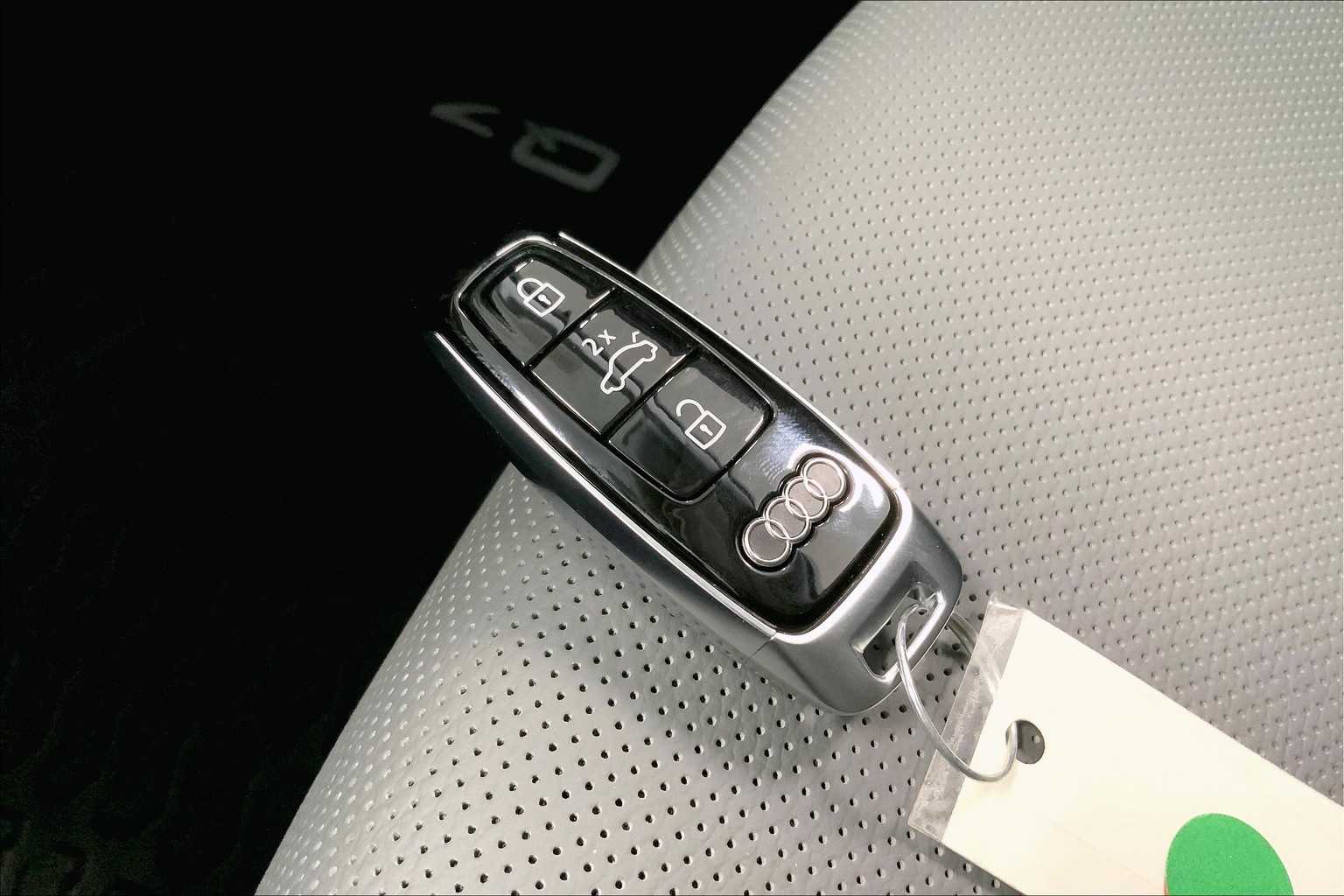 Thumbnail: 2025 Audi Q7 - 18