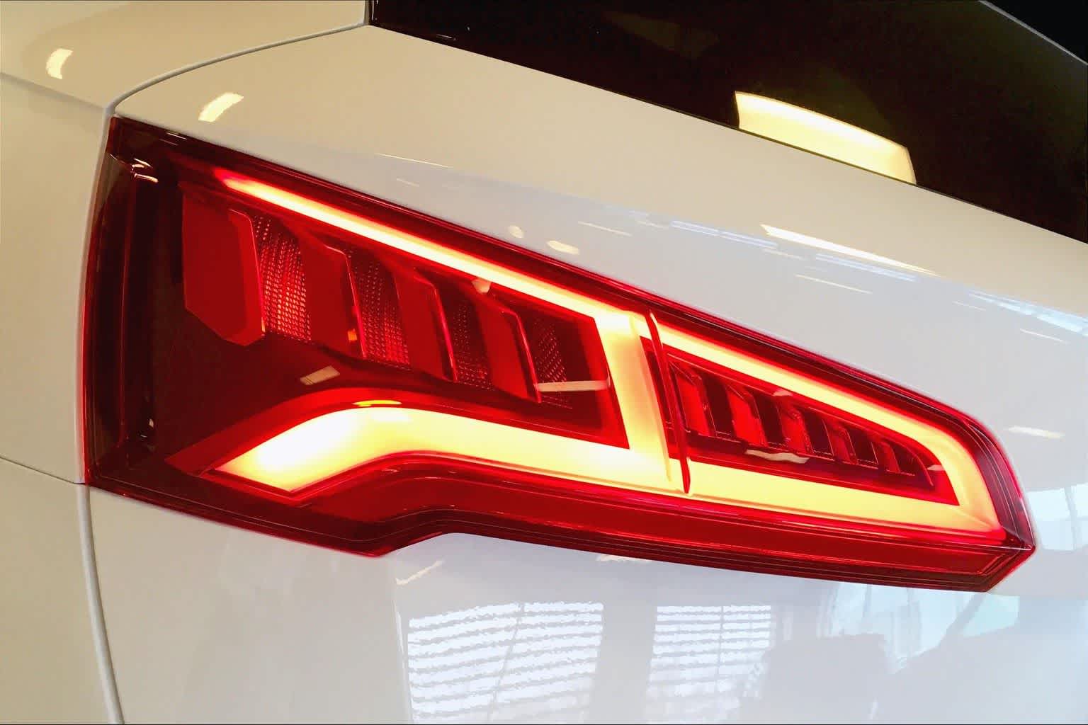 Thumbnail: 2019 Audi Q5 - 26