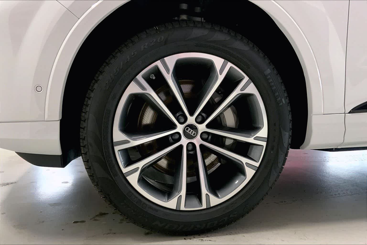 Thumbnail: 2026 Audi Q7 - 8