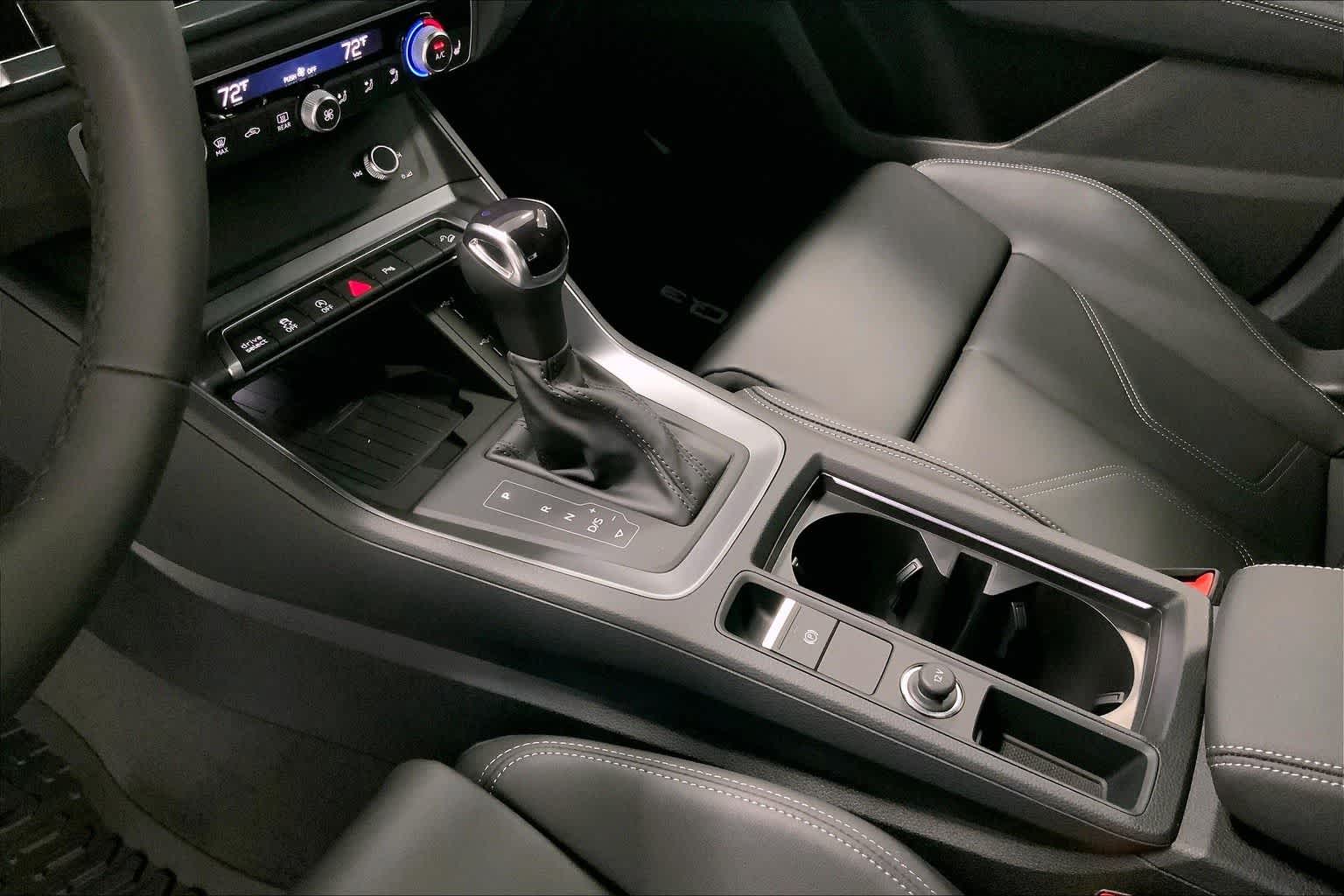 Thumbnail: 2025 Audi Q3 - 17