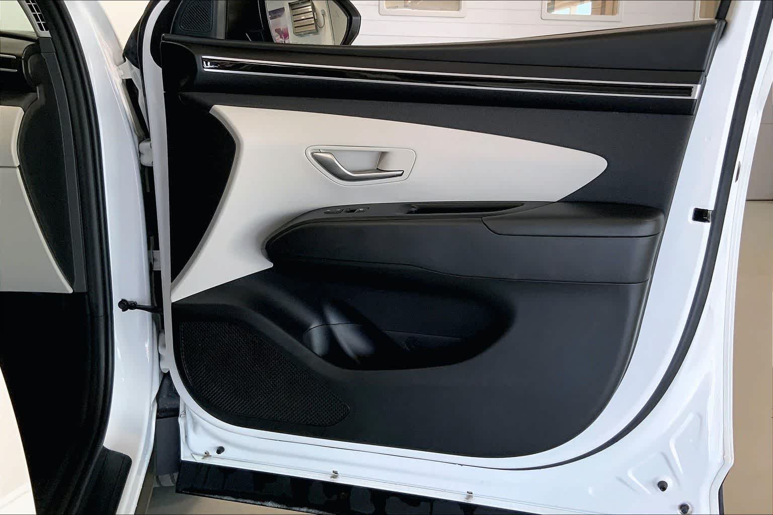 Thumbnail: 2023 Hyundai Tucson - 26