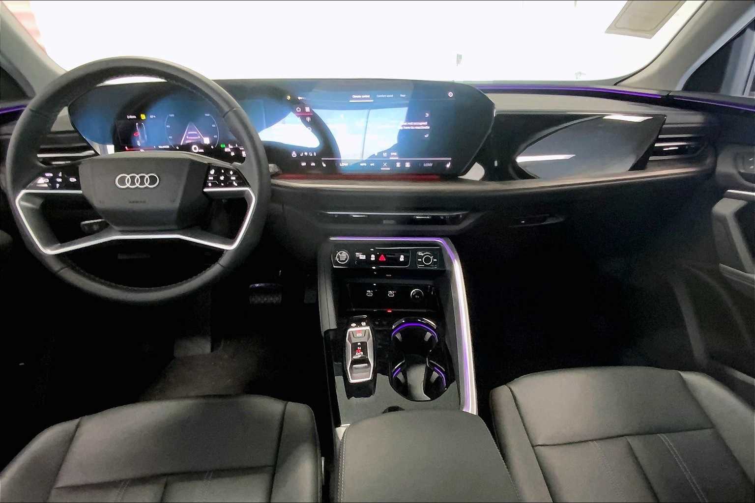 Thumbnail: 2025 Audi Q5 - 10