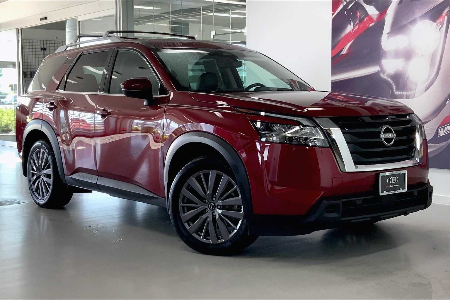 Thumbnail: 2023 Nissan Pathfinder - 19