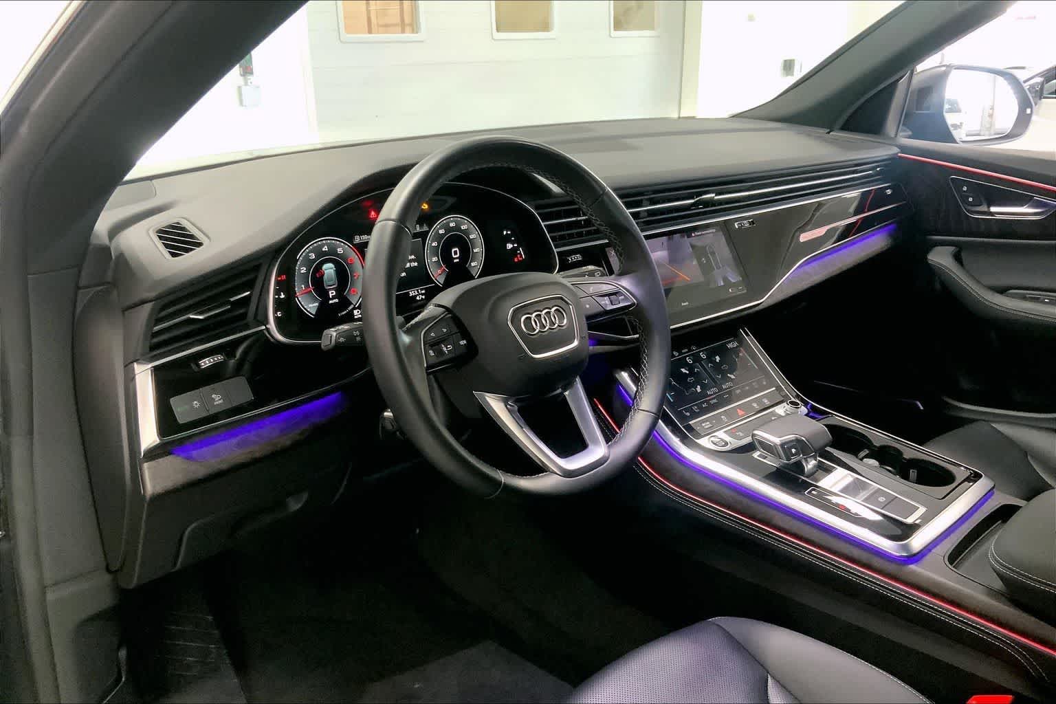 Thumbnail: 2022 Audi Q8 - 2