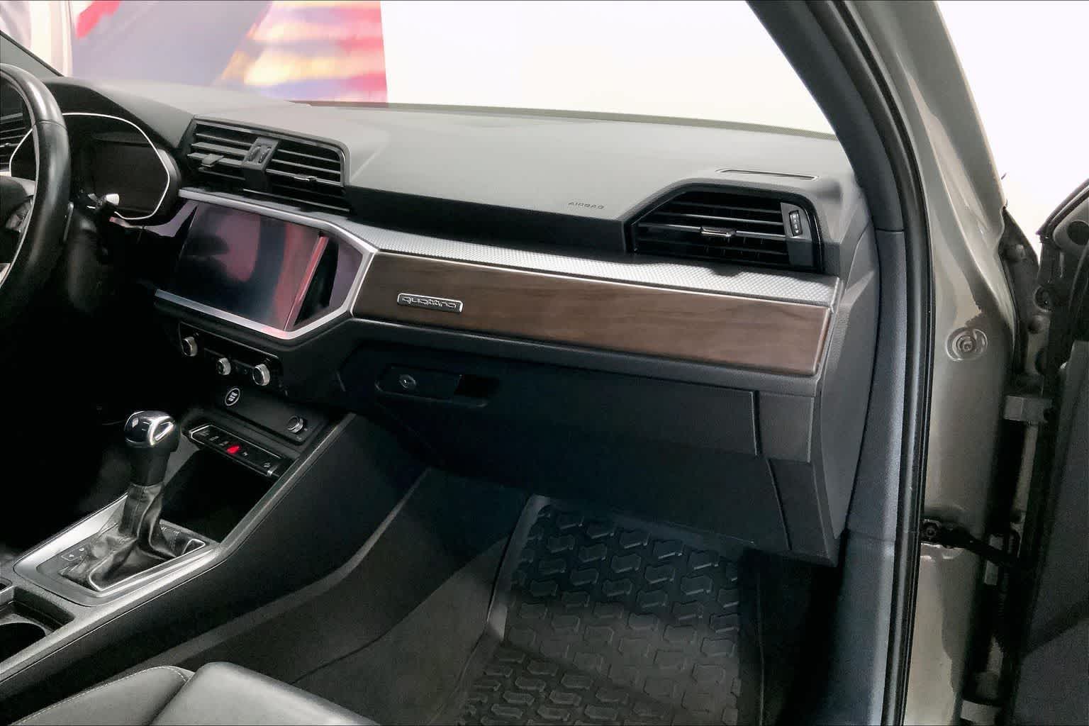 Thumbnail: 2022 Audi Q3 - 20