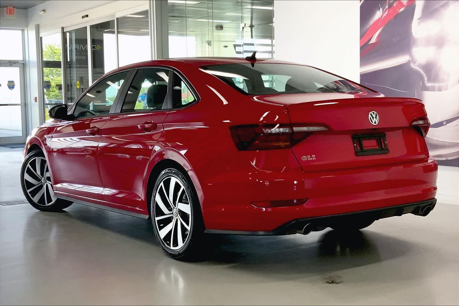 Thumbnail: 2019 Volkswagen Jetta - 4